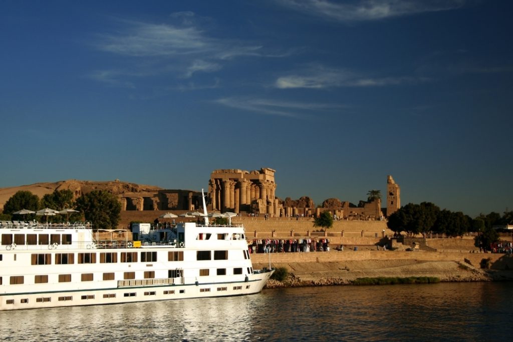 السياحة في مصر في رحلة نيلية من الأقصر إلى أسوان